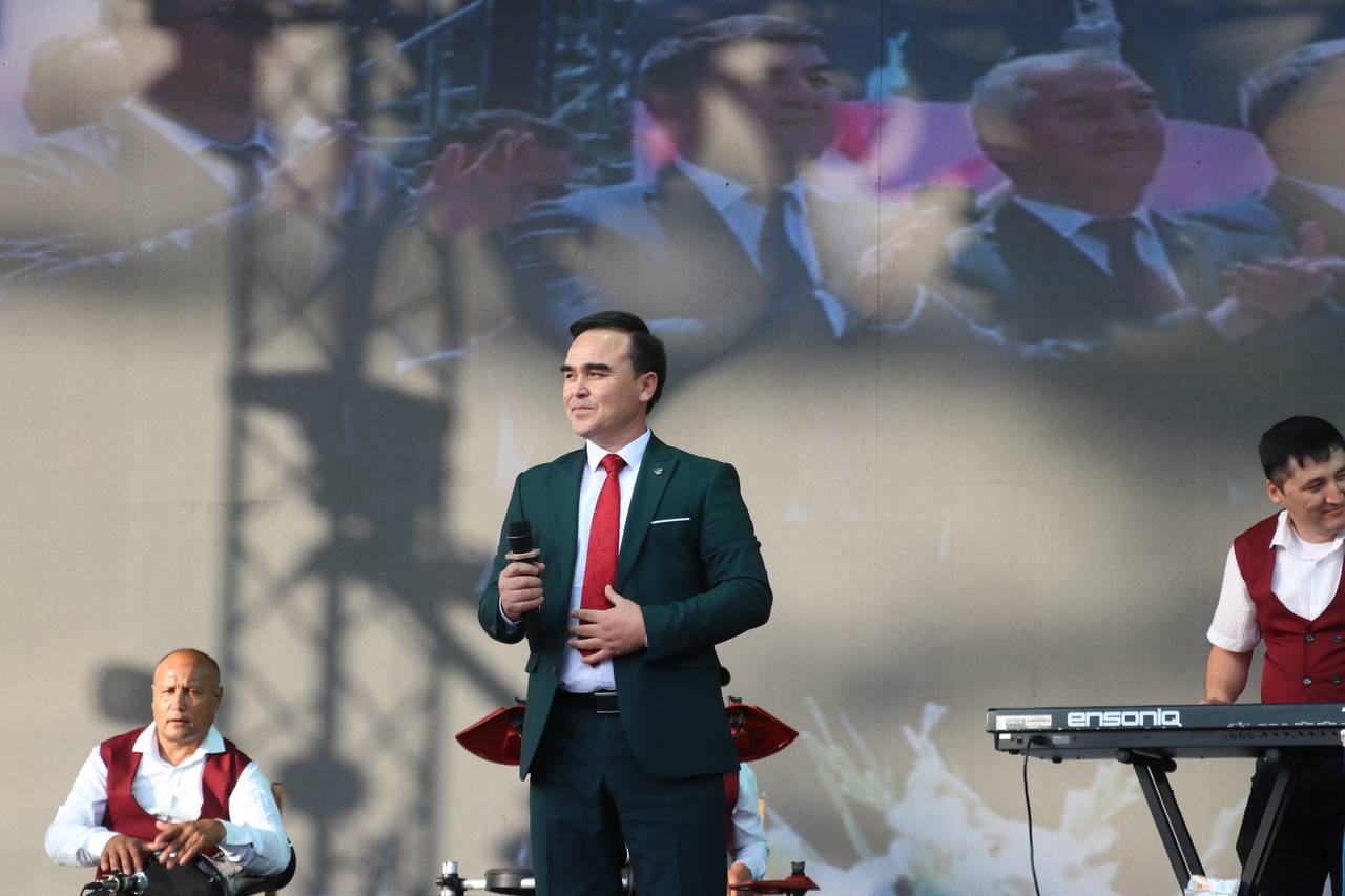 64-xalqaro gullar festivali