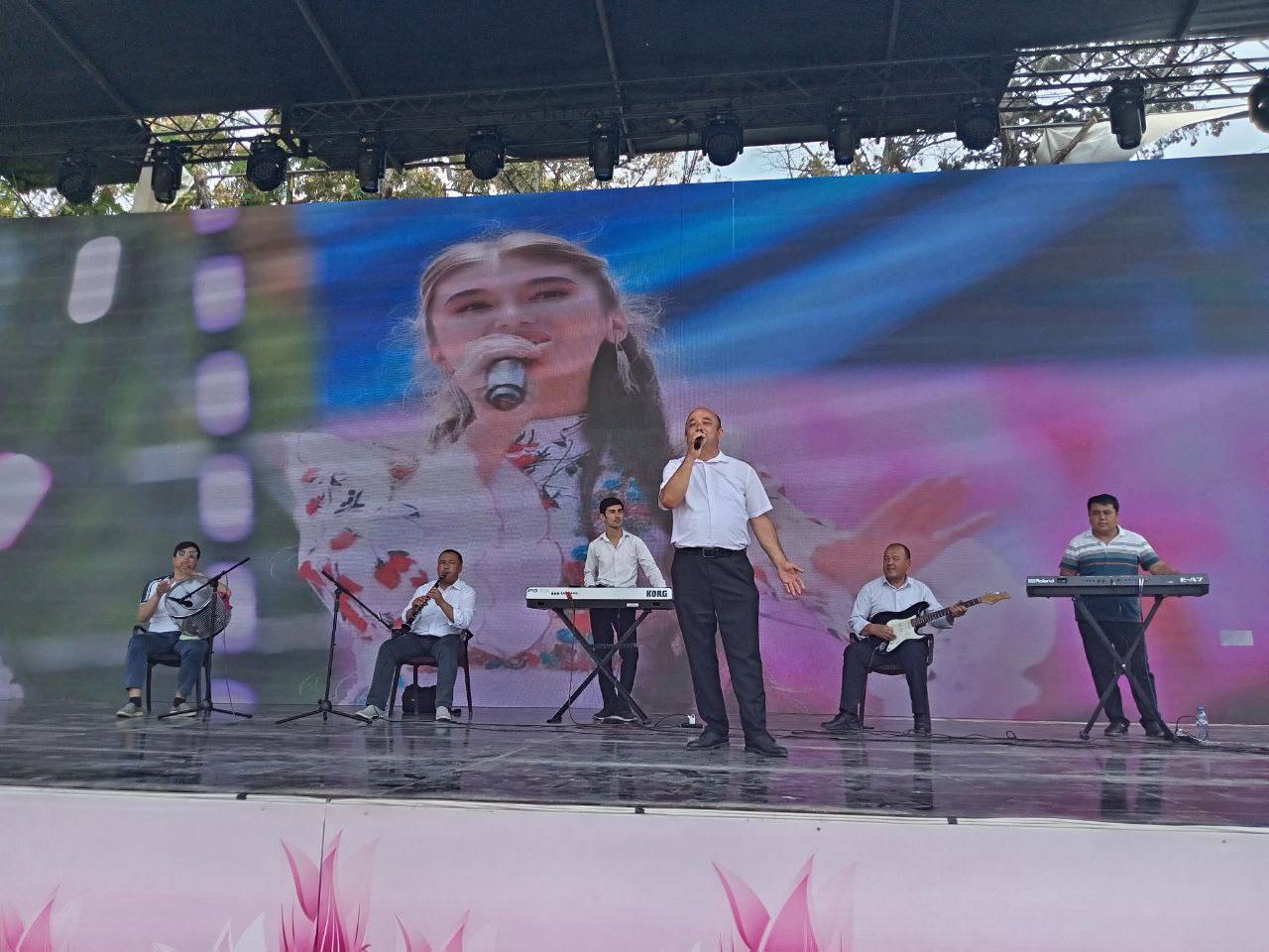 “Favvora” sahnasida konsert dasturi